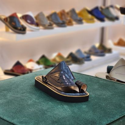 صورة حذاء زبيري مطرز وطني ارضيه دبل و 115